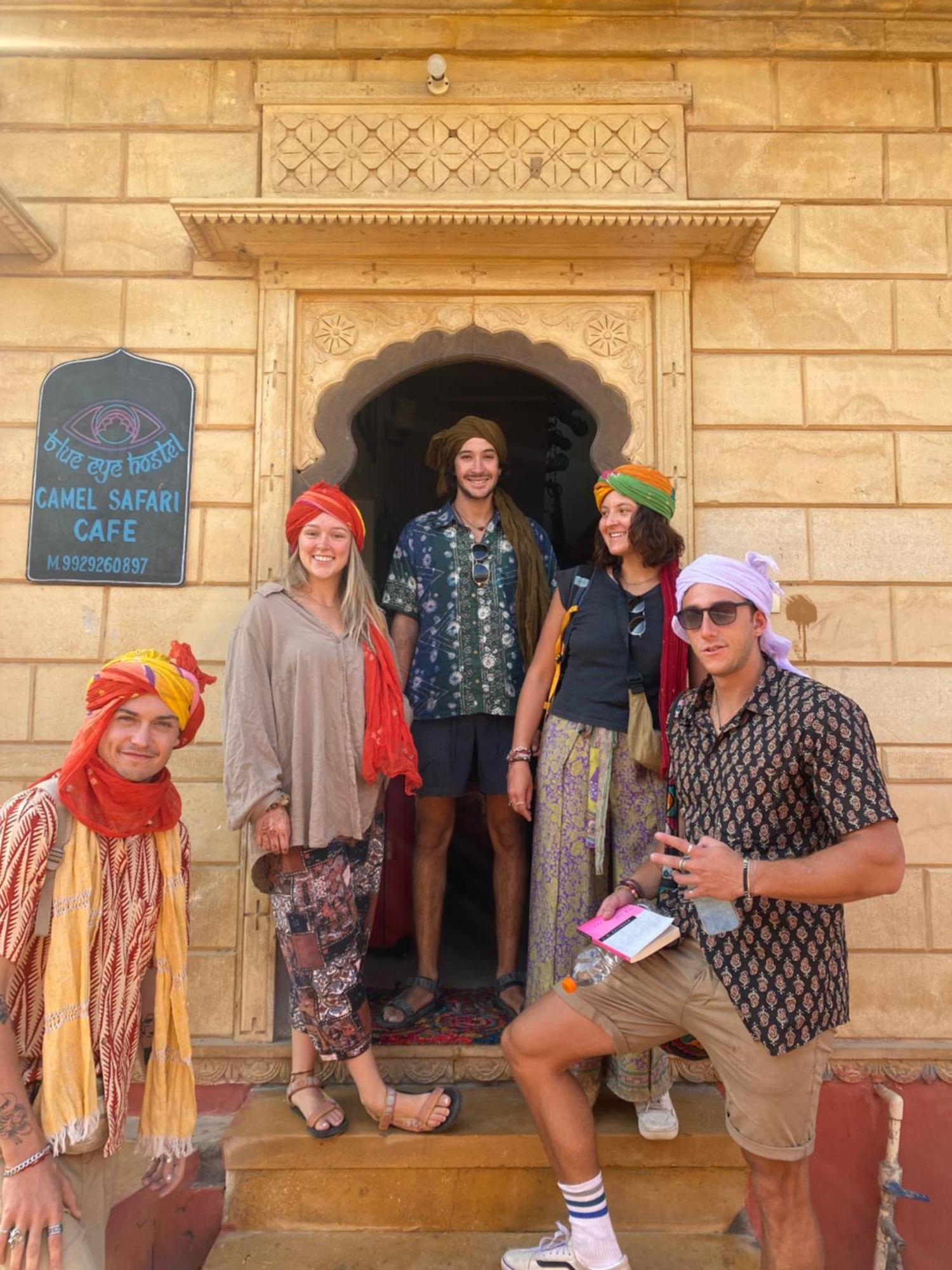 Blue Eye Hostel Jaisalmer Exteriör bild